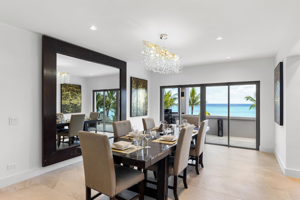 Notos Cove