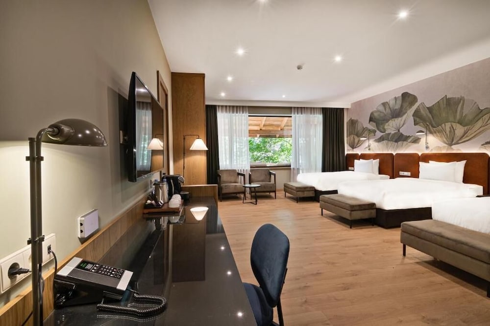 Lopota Lake Resort & Spa