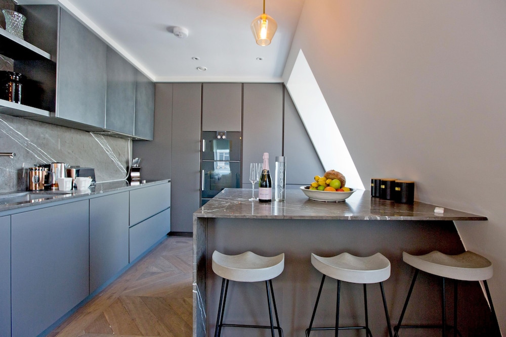 2-bed Deluxe Apt 519