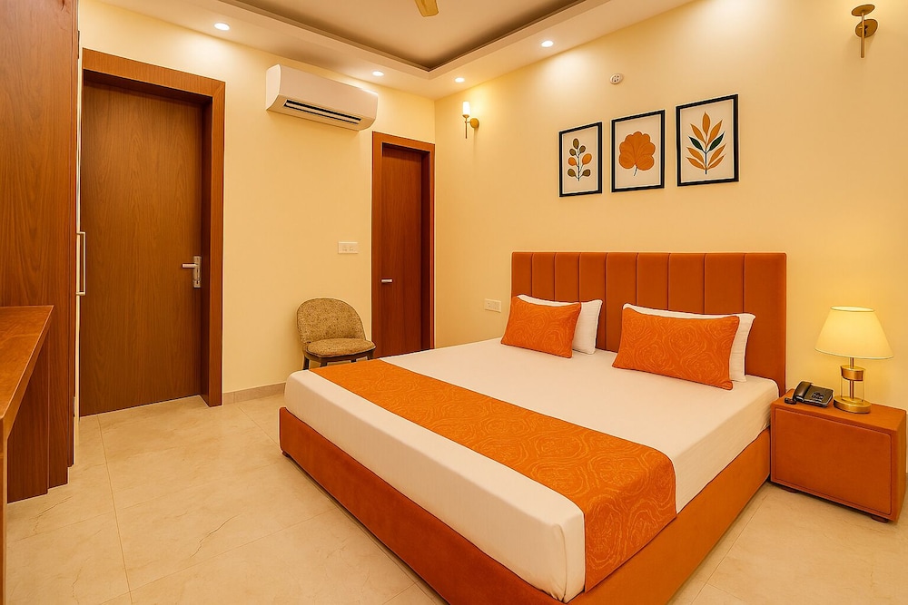 Radha Vrindavan Inn - Near Prem Mandir