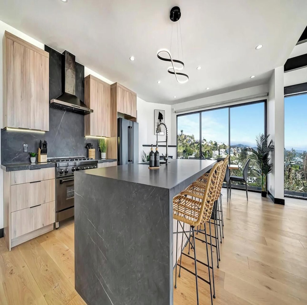 Skyview Estate - Stylish Hollywood Hideaway With Sweeping City Views