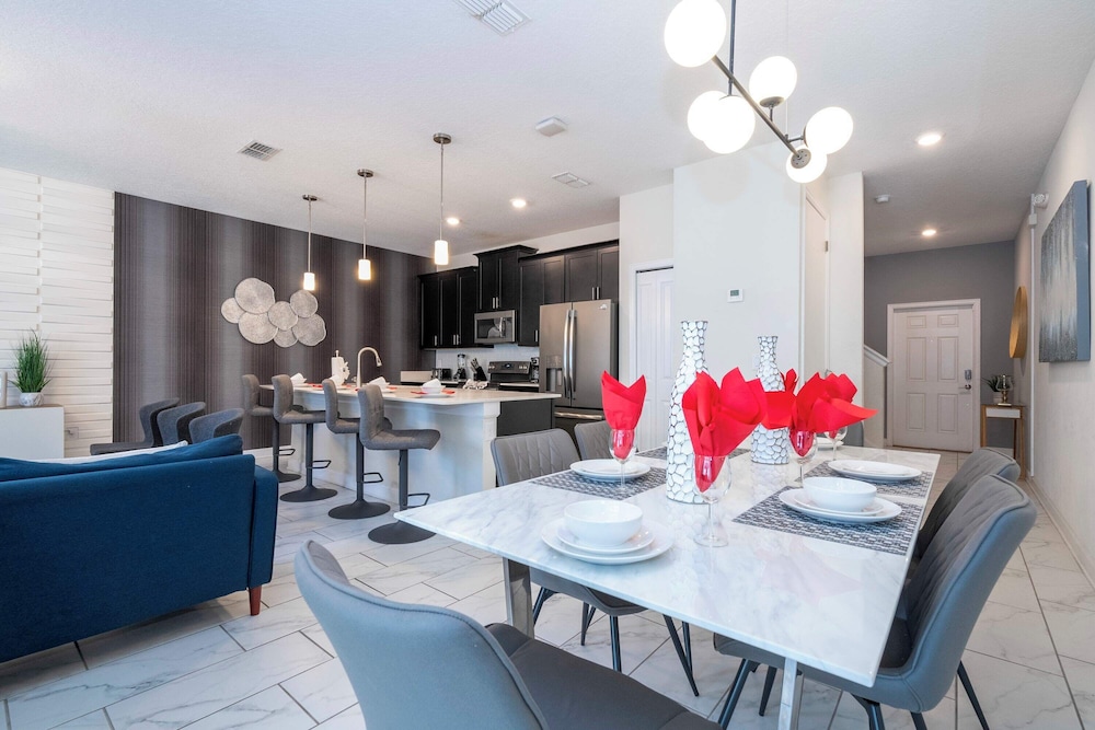 Gorgeous 4Bd W/ Pool & Waterpark @ Storey Lake 4836M