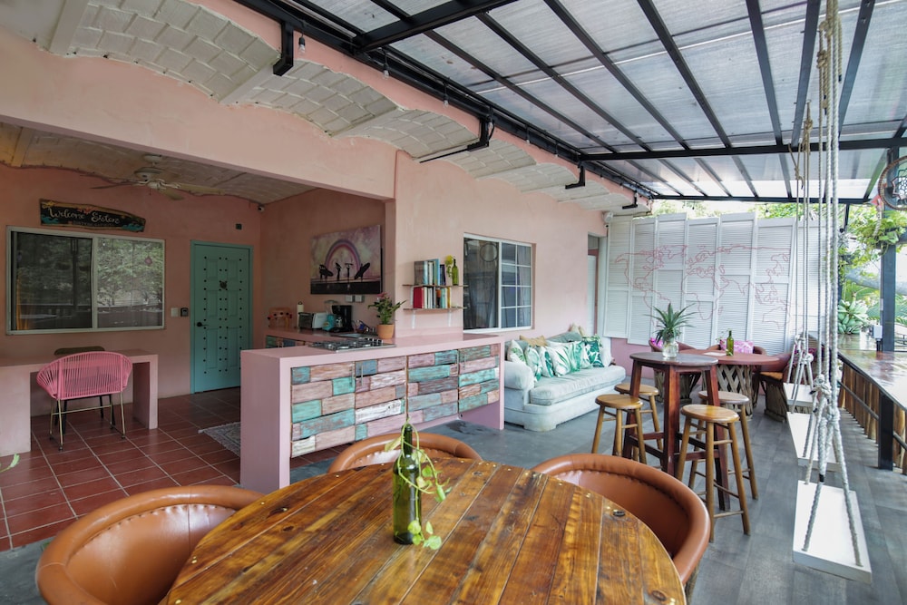 My Sisters House - Female Only Hostel