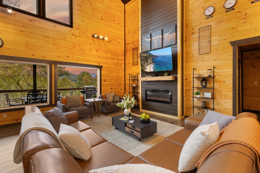 Summit Luxe Resort