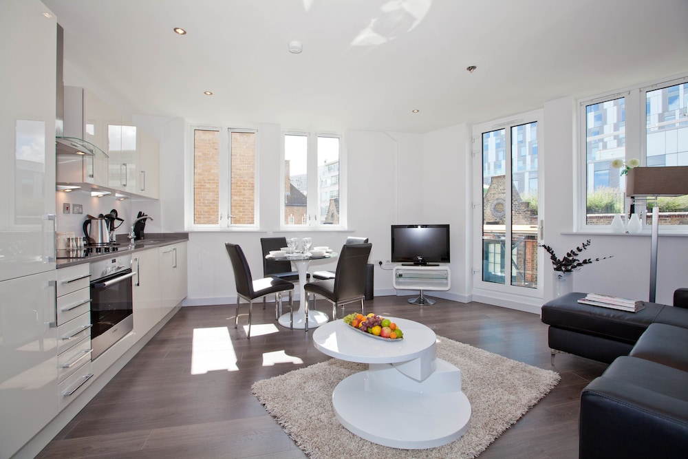 One Whites Row