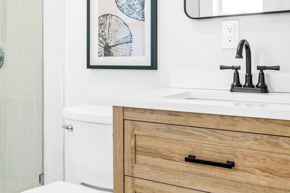 New Sweet Beach Nook Hot Tub Ocean Vibes
