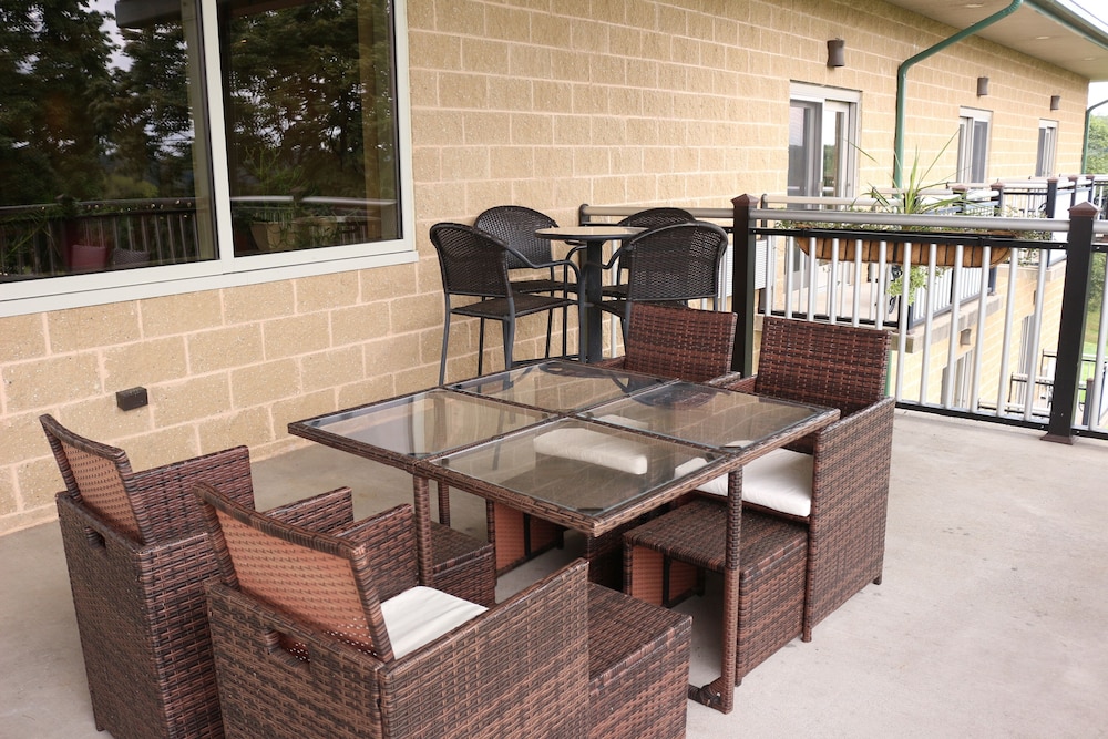 The Lodge at Woodstone Country Club