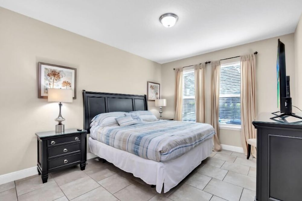 Solterra 6Br Villa W/ Pool, Spa, Game & Theater