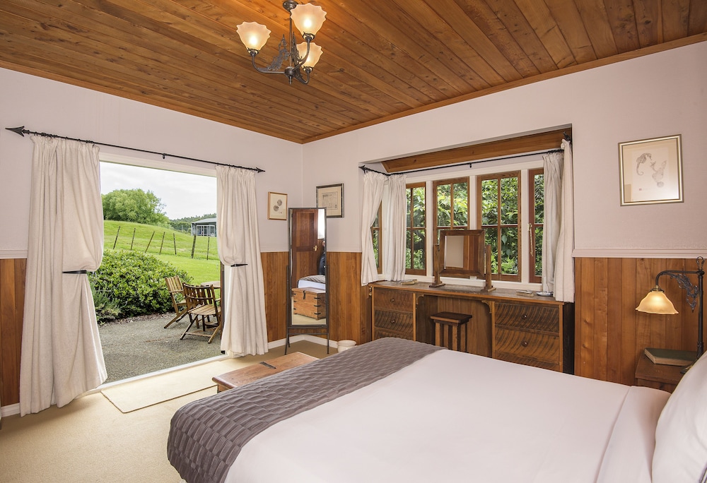 Vineyard Cottages