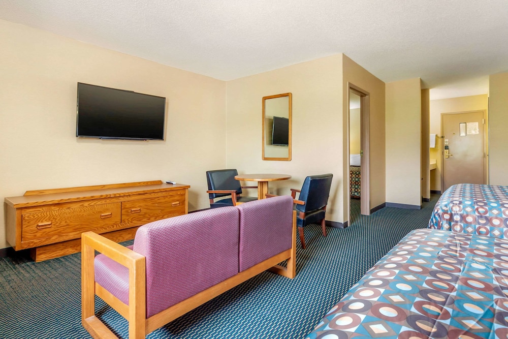 Rodeway Inn Blair