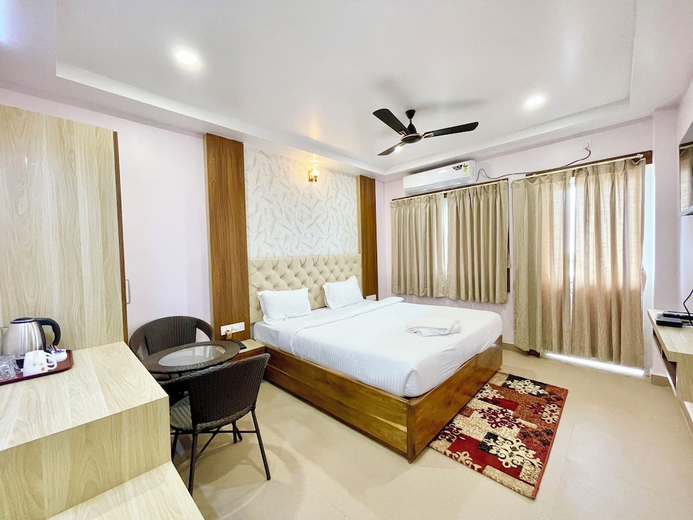 New Beach Resort - near Sea Beach