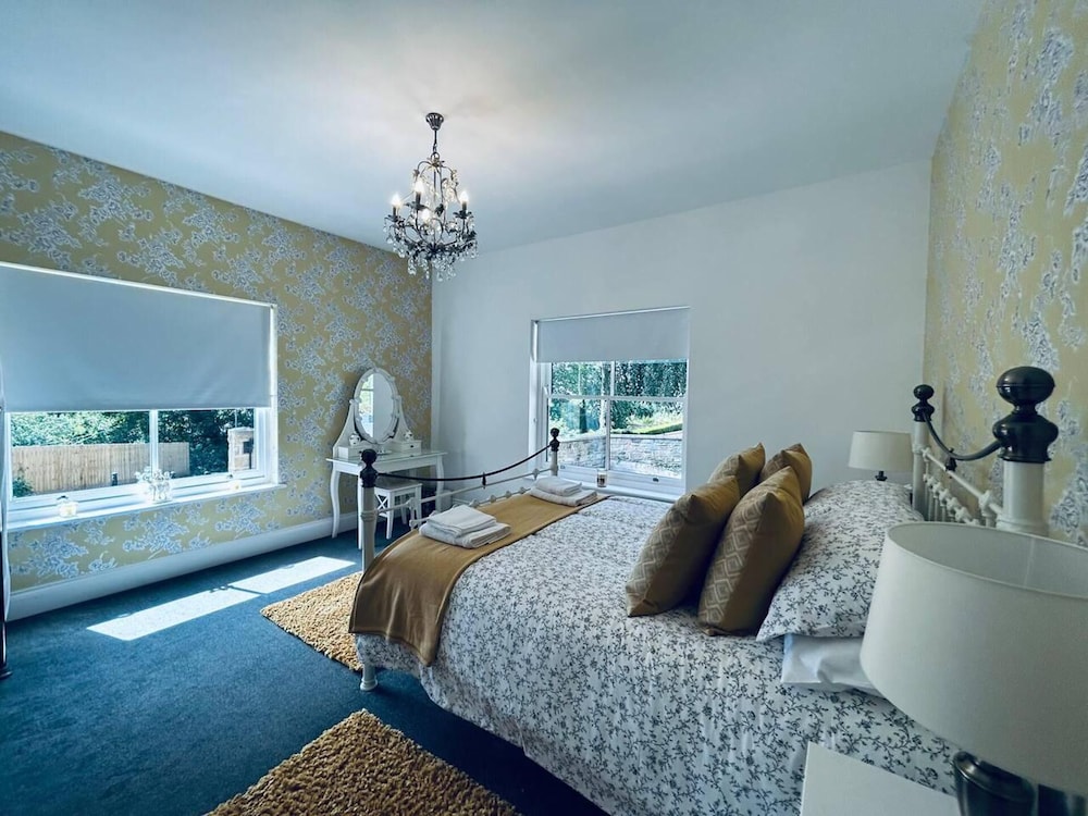 Stunning 3-bed Cottage, 15mins From Newcastle view 4