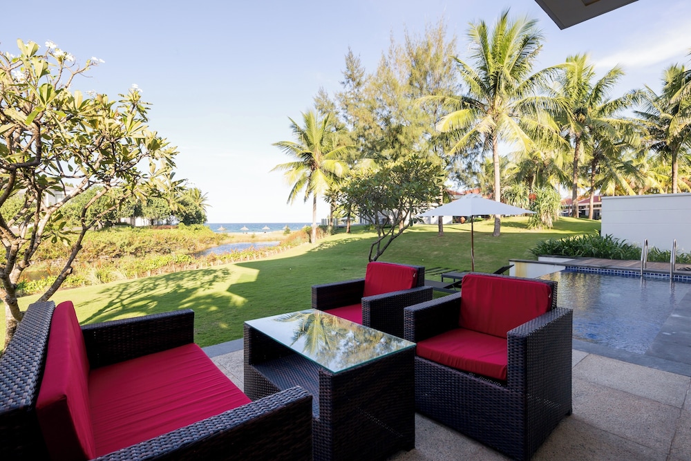 Ocean Luxury Villas Danang