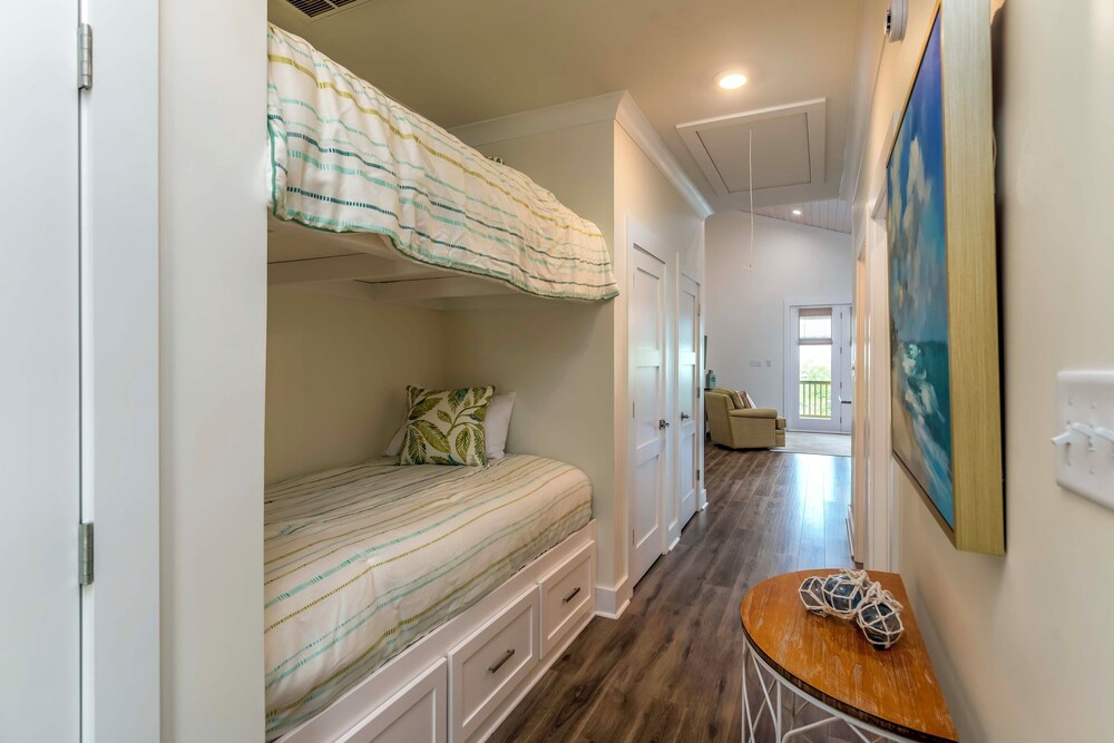 Fish, Kayak & More: Bayfront Gem in Dauphin Island