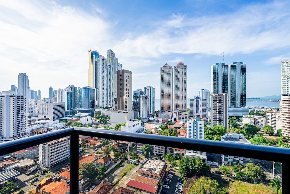 w Elegant 1BR w Bay View in Calle 50