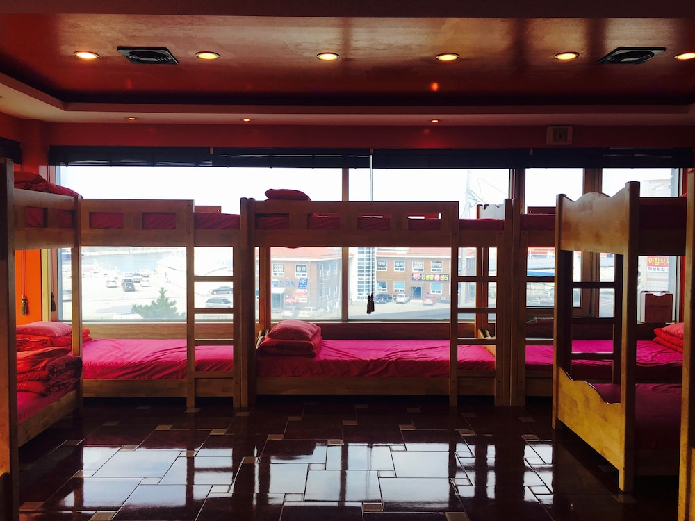 GN Guesthouse Coffeemarina - Hostel
