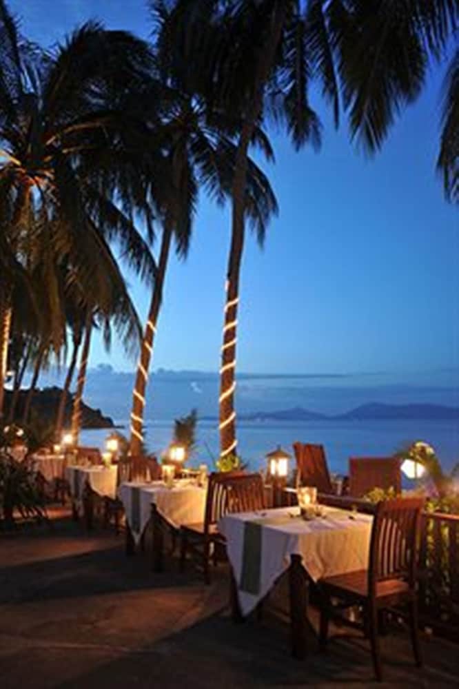 Coco Palm Beach Resort