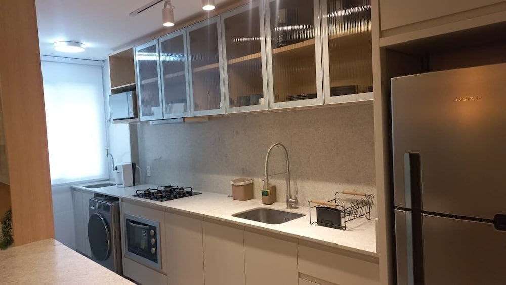 Apt w/ BBQ & Balcony 220 m From the Beach Rty0216