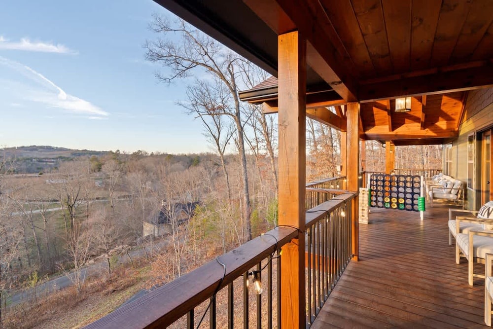 Gorgeous Blue Ridge Views Spacious Retreat With spa