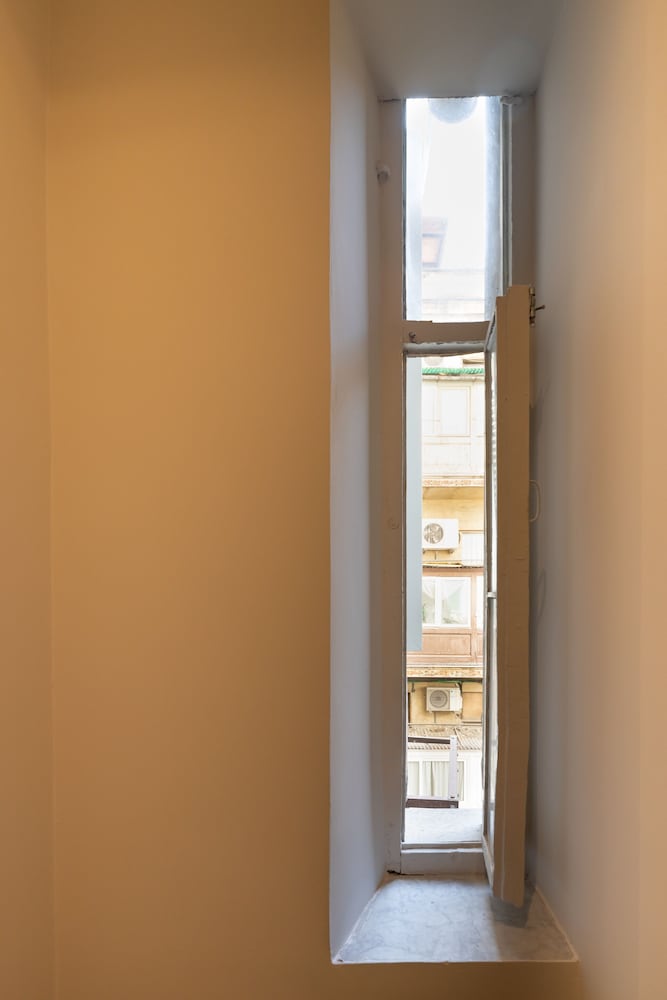 Morpheus Rooms