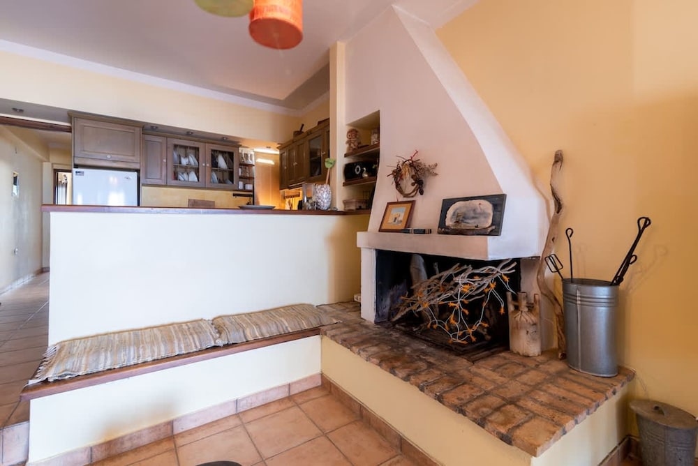 Seafront Agrilis Escape - Serenity and Views