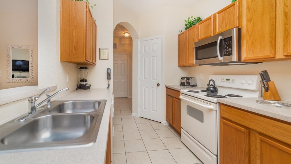 Windsor Hills Resort 3 Bedroom 2nd Floor Condo with Resort Access 3 Condo