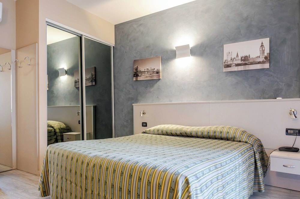 Hotel 3 Comfort and Serenity Heart of Ventimiglia photo 2