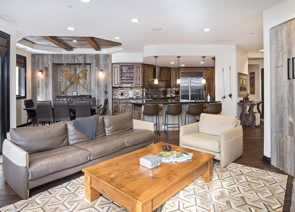 Contemporary 3 Bedroom Ski In, Ski Out Condo in the Heart of Beaver Creek Village