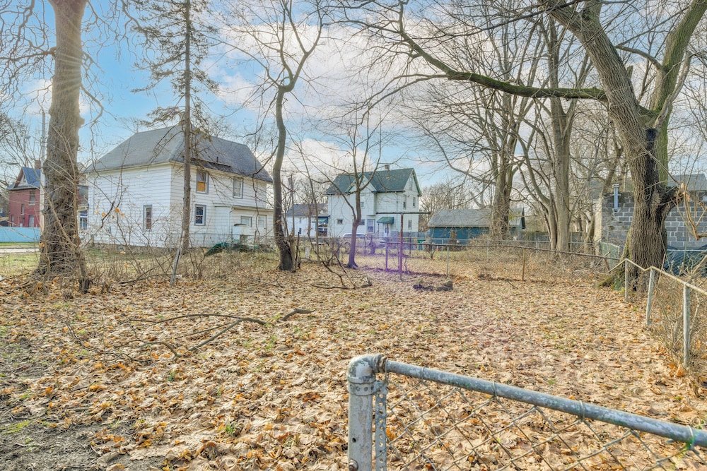 Apartment 2 Mi to Niagara Falls & Whirlpool!
