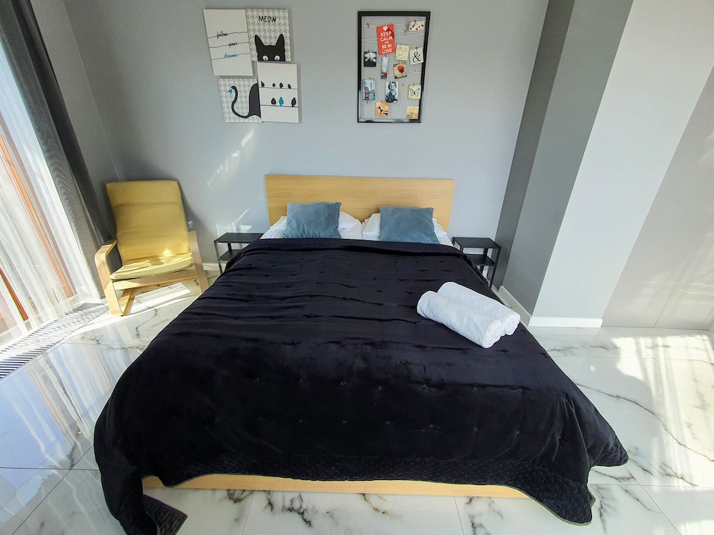 Apartments Warsaw Pawia by Renters