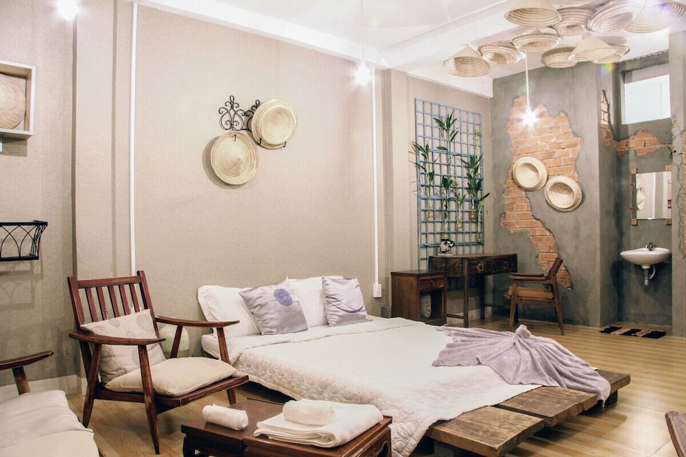 Nha Saigon