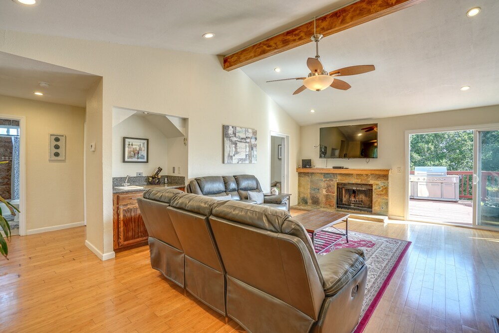 Vallejo Vacations - Vallejo Home w/ Spacious Deck, Hot Tub Views - Property Image 6