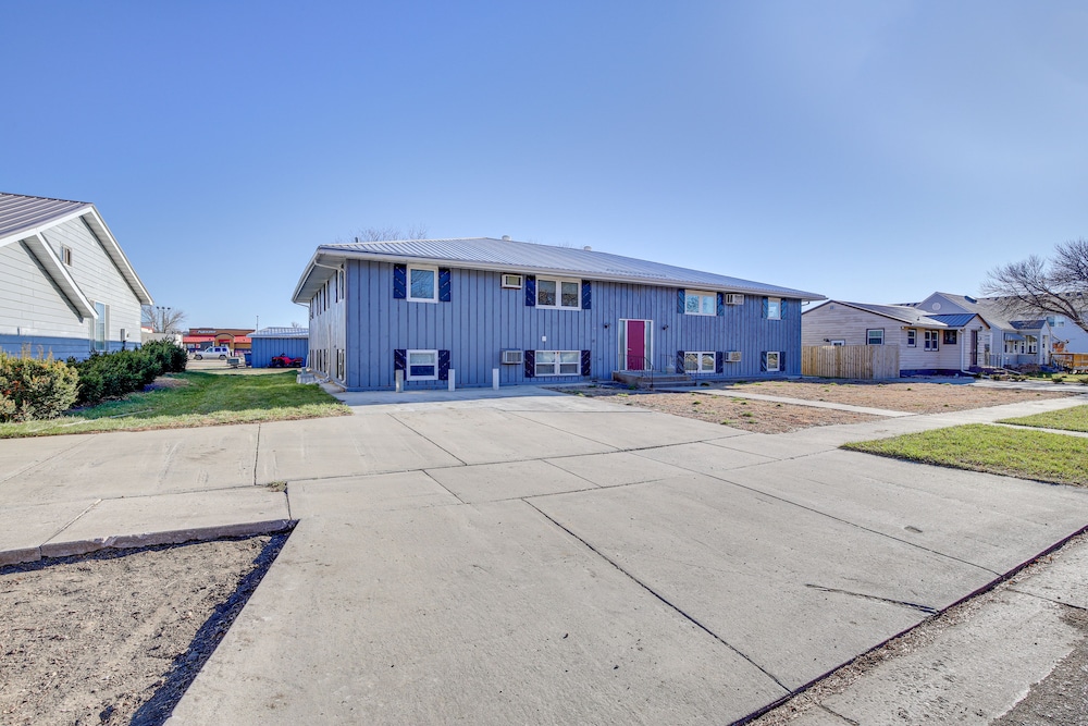 Downtown Pierre Apartment ~ 1/2 Mi to River! view 5