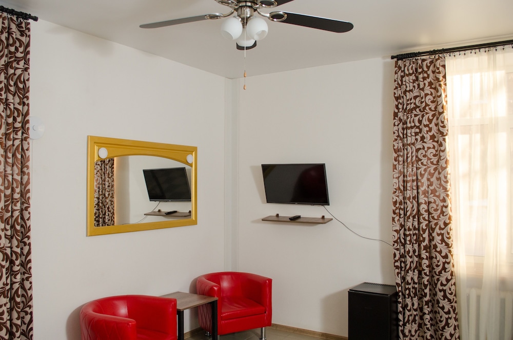Hotel Lucky - Hostel