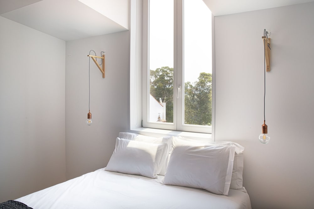 zanzllywood hotel and apartments