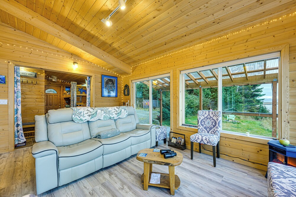 Deck & Panoramic Views: Bayfront House in Homer!