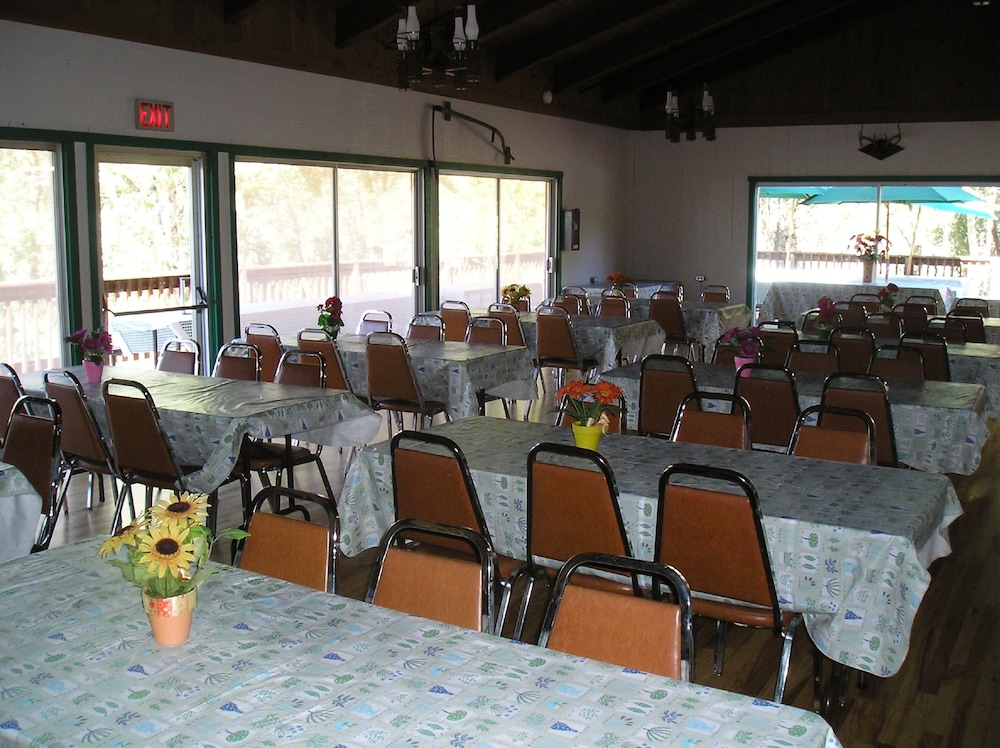 Yuba City Vacations - Lake of the Springs RV Resort - Property Image 2