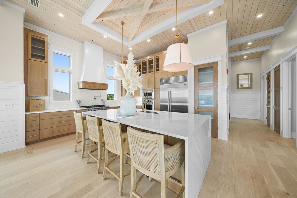 Laguna Sunset 7 Bedroom Home