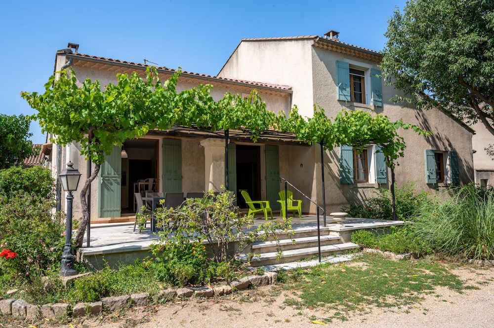 Mas Lou Pitchoun Exceptional Villa Between the Alpilles and Avignon