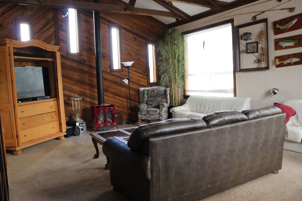 Grand Canyon Caverns Inn