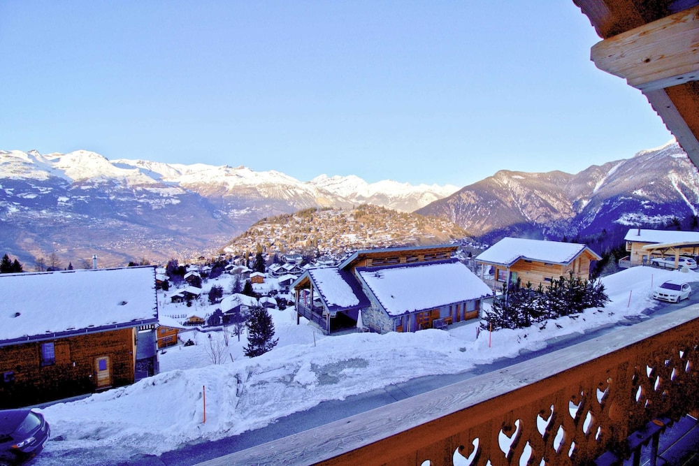 An Enchanting Awakening in the Heart of the Alps