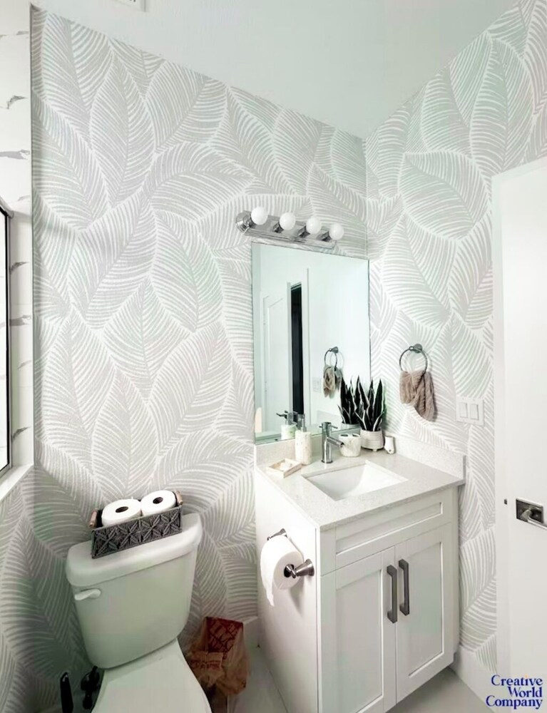 The Cozy Palm House