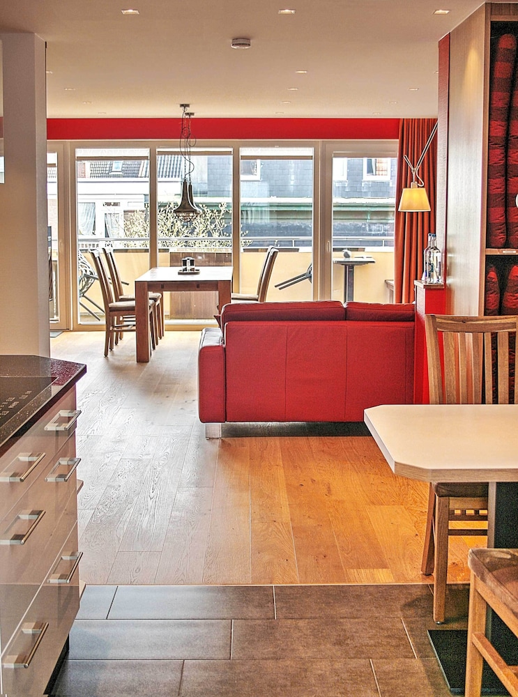 ney.land apartments
