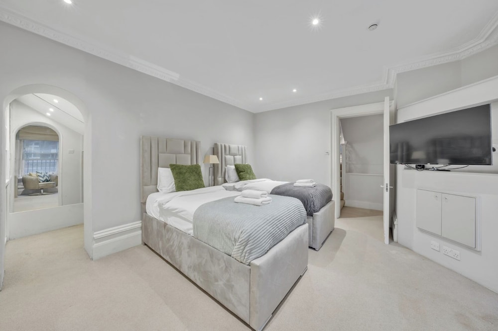 The Knightsbridge Residences
