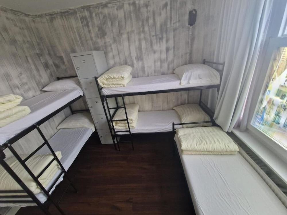 Amigo Hotel - Hostel