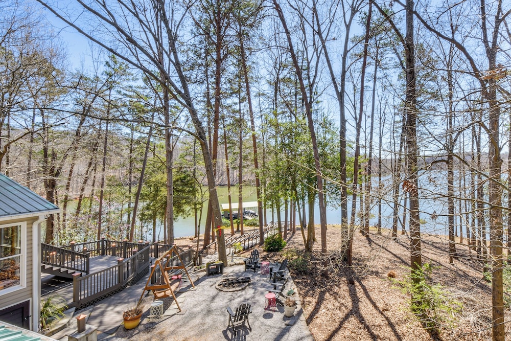 Lake Hartwell Haven w/ Boat Dock in Westminster!
