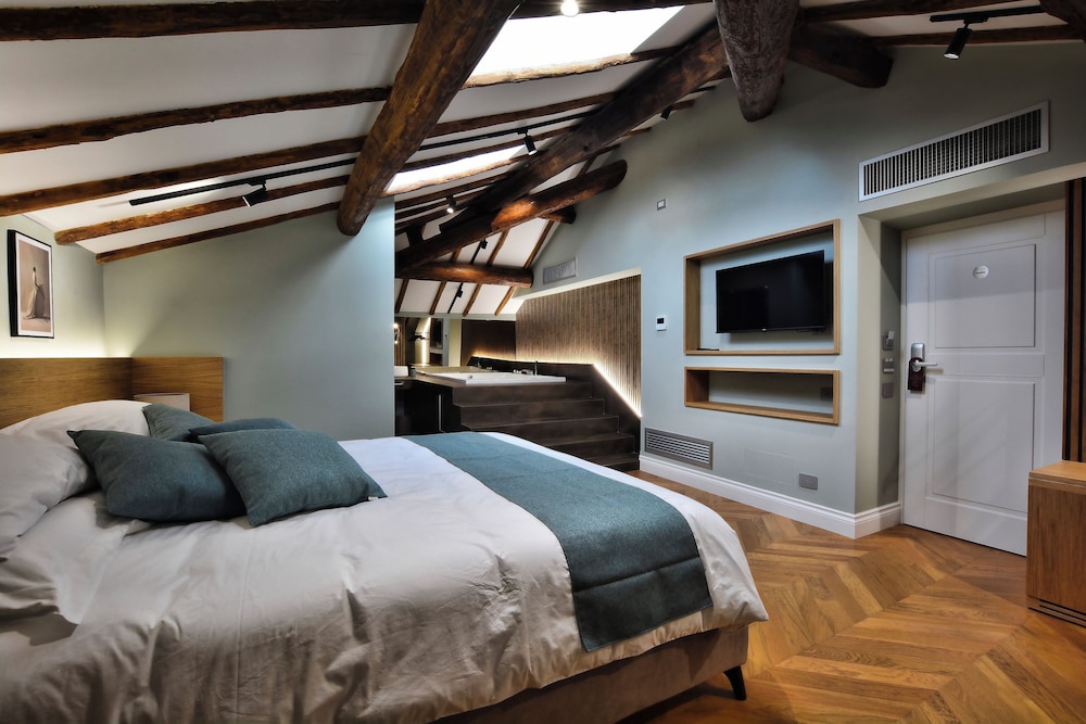 Corte Sospesa Guest House & Spa
