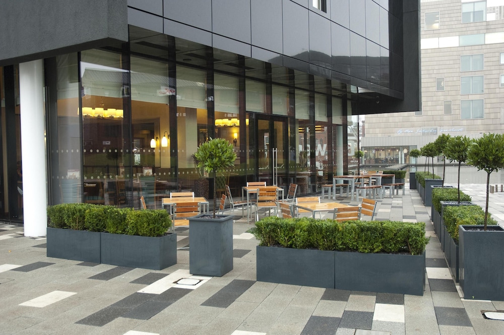 Premier Inn Walsall Town Centre 3