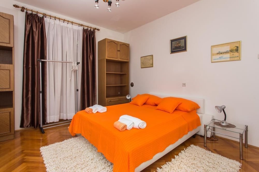 Ploce Apartments - Jelena