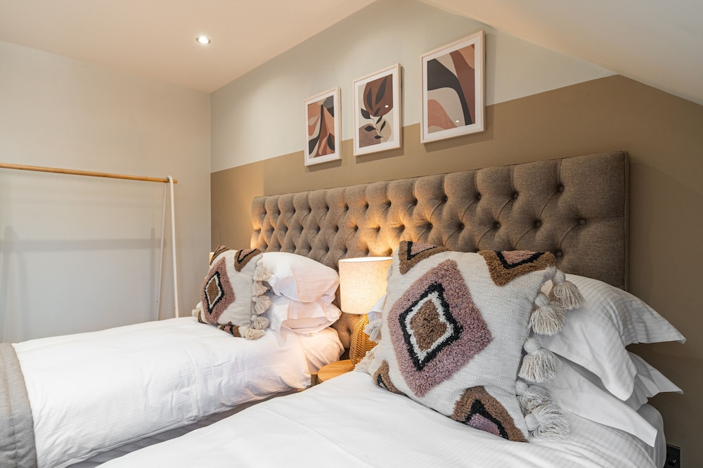Chelmsford Loft 5 Penthouse